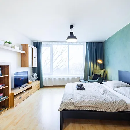 Elegant & Cozy Urban - Easy Center Access * Μπρατισλάβα