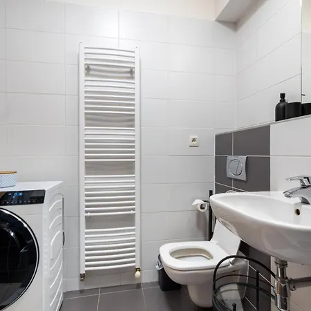 Elegant & Cozy Urban - Easy Center Access Appartement