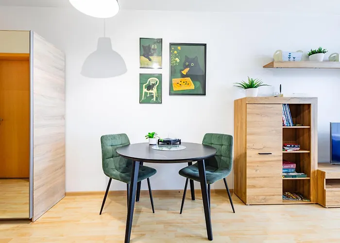 Elegant & Cozy Urban - Easy Center Access דירה ברטיסלאבה